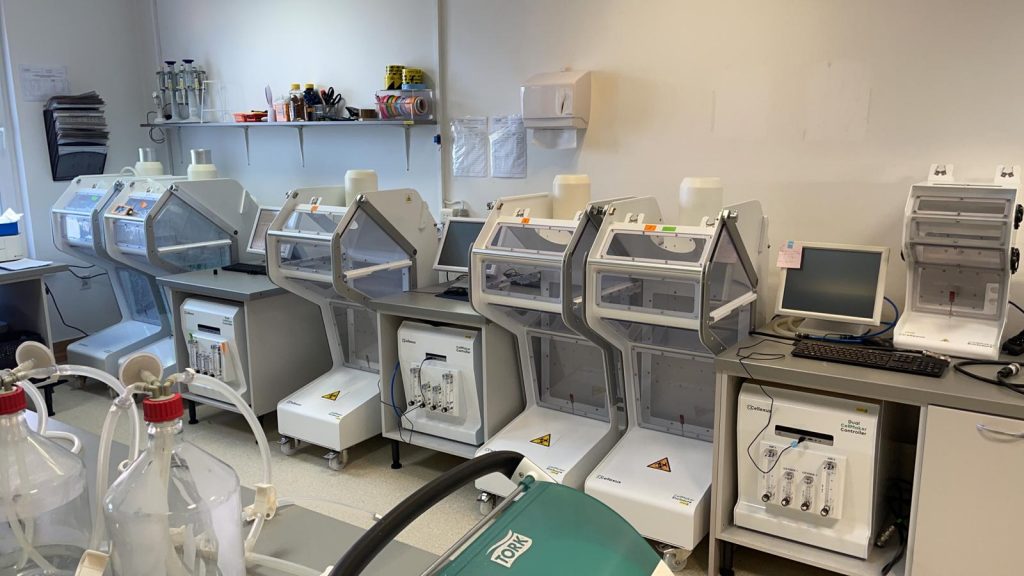 50L SU CellMaker bioreactors in a bacteriophage production lab